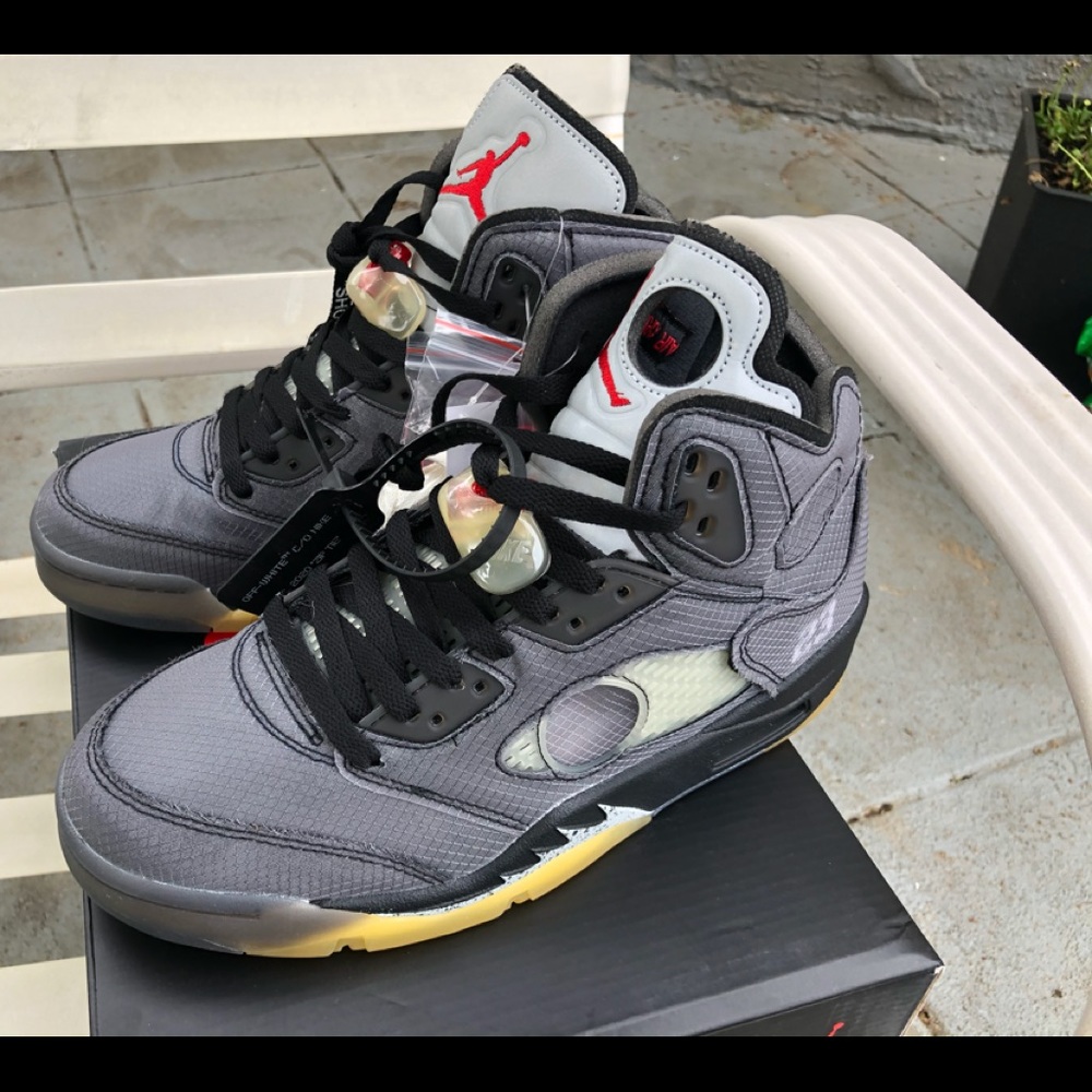 Jordan 5 Off Whites